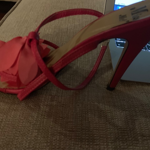 Pink Shoes - Picture 4 of 4